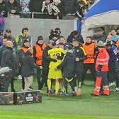 Conflict în tabăra turcilor    VIDEO:   Doi jucători de la   Fenerbahce  s-au îmbrâncit la finalul partidei cu FCSB » Care a fost motivul + Ce făcea Charalambous