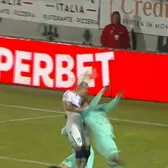 „Sunt uluit”     FOTO.  Ce decizie a luat Florin Chivulete după    faza controversată din careul celor de la UTA:  „Mă îngheață”