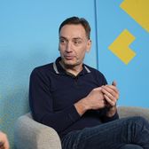 Pe cine a deranjat Naum în politică  Momente tensionate după un meci al naționalei.   Un baron PSD s-a enervat  pe Radu Naum