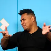 „Dădea și el din mână”    Cum se purta Ianis Hagi  când juca la Viitorul, sub comanda tatălui său, Gică Hagi: „Bă, ce naiba?! Vreau să merg acasă!”