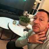 „De ce ar posta asta?!”    VIDEO:  John Terry, ironizat de rivali:   „Legendă arogantă”  » Clipul s-a viralizat peste noapte: „Să nu pui asta nicăieri, tată!”