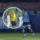 Portarul a fugit la vestiare!    Un meci a fost întrerupt 4 minute,  după care goalkeeperul s-a întors zâmbind pe teren 