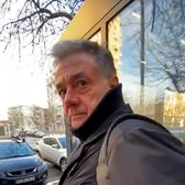 Vassaras, agasat în centrul Bucureștiului  Șeful CCA, luat la întrebări de un cetățean nemulțumit:   „Există blat în fotbalul românesc?”
