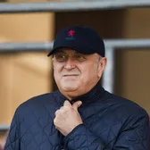 Sechestru pe acțiunile de la Genoa  Ce se întâmplă cu echipa patronată de   Dan Șucu