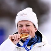 Fotbalistul e regele schiului  Povestea norvegianului care poate depăși recordul de aur la Jocurile Olimpice.   Fotbal, schi fond. Și bunicul, „arma secretă”