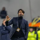 „Presiunea mai mare e pe FCSB”  Antrenorul Craiovei e categoric: „Nu-mi voi pierde   nicio secundă  gândindu-mă la asta!”