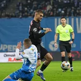 „De ce plângi?!”    FOTO:    Lacrimile lui Bîrligea,  după Craiova - FCSB 1-0, nu l-au impresionat: „Fă mai mult pe teren!”