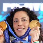 „Imposibilul m-a motivat”    Brignone, dublu aur la Jocuri după 10 luni  de la accidentarea care i-a pus piciorul în pericol: „Voiam doar să pot merge”