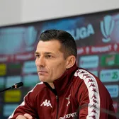 „Să arătăm atitudine”   Costel Gâlcă vrea o altă față a Rapidului în   derby-ul cu Dinamo:  „Să recuperăm acel echilibru defensiv”