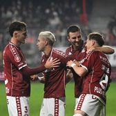 Vizită-surpriză la Rapid     FOTO:   Cine s-a prezentat la antrenamentul giuleștenilor, înaintea   derby-ului cu Dinamo