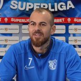 „Zici că-i Procesul Etapei la palat”     VIDEO.   Denis Alibec,   replică fabuloasă  pentru Becali: „Să cumpere toată Liga 1 și să joace FIFA cu noi”