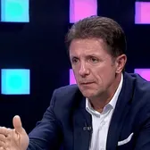 „Scot echipa de pe teren!”   Gică Popescu, tiradă la adresa arbitrajului:    „Li s-a încețoșat ecranul?!  Mă fac să mă gândesc la alte măgării”