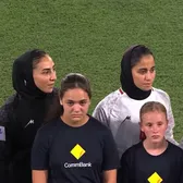 „Cine protestează suferă consecințe”  Îngrijorare cu privire la siguranța fotbalistelor din Iran:   „Sunt ținute ostatice!  Le însoțesc chiar și la toalete”