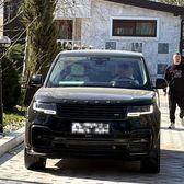 Rădoi conduce un „OZN”     FOTO.  Cu ce mașină a venit antrenorul la discuțiile cu patronul FCSB.   Cât costă și ce putere are