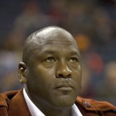 „Nu există pentru mine!”    Michael Jordan,  în cea mai aprinsă dezbatere din SUA: „Creează animozitate”