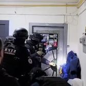 Percheziții după Rapid - Petrolul    VIDEO:   Poliția și Jandarmeria au demarat   acțiuni ample,  după violențele din Giulești. Au fost identificate 9 persoane