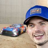 Verstappen își îndeplinește visul    FOTO.  Va concura în cursa de 24 de ore de la   Nurburgring  » Mașina lui a avut parte de o prezentare spectaculoasă