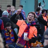 Deplasare cu peripeții  Fanul Barcelonei   a încurcat stadioanele  și a ratat duelul cu Newcastle » Ce meci a ajuns să vadă