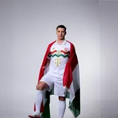 Apariție neașteptată    FOTO.  Motivul pentru care un jucător   convocat de Mircea Lucescu  s-a fotografiat cu steagul Ungariei