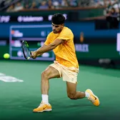 I-a oprit seria lui Alcaraz  Medvedev l-a eliminat pe liderul mondial de la Indian Wells și i-a întrerupt   parcursul perfect  din 2026