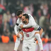 Veste rea pentru Lucescu    Ce s-a întâmplat cu Calhanoglu la Inter  nu ajută naționala noastră. Dar e bine pentru Chivu