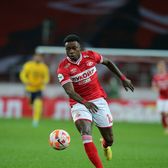 Și-a recunoscut fapta   Fostul jucător de la Ajax a mărturisit că   și-a înjunghiat vărul!  Avocații săi resping acuzațiile de trafic de cocaină