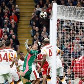 Singur contra tuturor    Portarul Turciei e în mare formă.  A fost MVP-ul Galatei, i-a apărat și penalty lui Salah » Ce spune Van Dijk