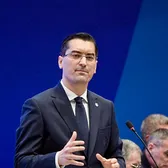 Burleanu, acuzat că a mințit  Legenda Stelei l-a taxat pe   președintele FRF:  „Până unde poți să mergi?”