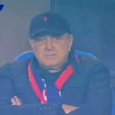 Dan Șucu, în roș-albastru  Cum a fost surprins patronul alb-vișiniilor, în timpul meciului   CFR - Rapid