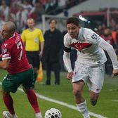 Montella, forță în plus pe atac  Selecționerul Turciei a vrut 30 de jucători pentru barajul cu România.   Câți are pentru ofensivă