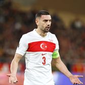 Probleme pentru Montella   Selecționerul Turciei pierde unul dintre   pilonii apărării , înainte de barajul cu România 