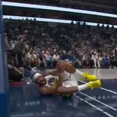 Accidentare oribilă    FOTO.  Genunchiul starului din NBA   a cedat într-un mod horror,  după ce jucătorul a încercat să înscrie cu un slam dunk