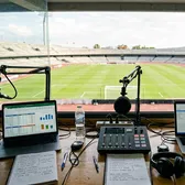 Cine comentează Turcia - România  Pe cine a desemnat   Prima TV  să fie la microfon: unul a debutat la TVR în 1991, celălalt a lucrat 25 de ani la Pro TV