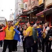 Nimeni, nimic   Xenofobie pe străzile din Istanbul.   Ce au strigat unii fani români