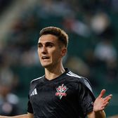 Destinație surpriză    Jucătorul dorit de Dinamo  revine în fotbalul românesc: „Semnez cu ei”