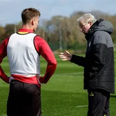 „Eu nu vreau să mor pe bancă”  Roy Hodgson a revenit în fotbal la 78 de ani:   „Știu că Lucescu a avut un colaps”