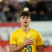 „A devenit foarte scump”   Dinamo, ofertă pentru un   atacant român din Serie A:  cum au reacționat italienii