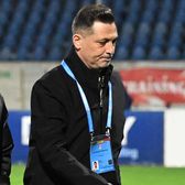 „Parcă ne-am văzut prima oară”   Rădoi, tăios cu jucătorii după înfrângerea cu Botoșani: „Dacă există asta,   e o mare problemă”