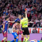 Rațiu, dat exemplu!    FOTO+VIDEO.    Scandal la Atletico - Barcelona.  Ce ar fi trebuit să facă arbitrul la cea mai controversată fază