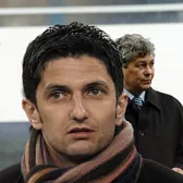 „Mi s-a părut că l-am trădat”    FOTO.  Momentul emoționant dintre   Mircea și Răzvan Lucescu   care a făcut înconjurul lumii