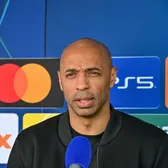 Thierry Henry nu-l cruță pe Kovacs  Fostul mare atacant spune că românul nu trebuia să arate „roșu” în Barcelona - Atletico:   „S-a grăbit!”