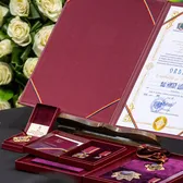 Distincțiile lui Mircea Lucescu     FOTO:   Ce a adus      Răzvan Lucescu  la căpătâiul tatălui său