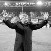 Lucescu, omagiat peste Prut   Gestul făcut de   Parlamentul Moldovei  în memoria legendarului antrenor