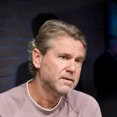 „Nu sunt pregătit, nea Mircea...”  Florin Răducioiu,   mesaj sfâșietor  în ziua înmormântării lui Mircea Lucescu: „Fără dumneata, nu ajungeam aici”