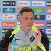 „Până nu înțelegem asta...”  Mirel Rădoi, după ce Becali a anunțat că ia în calcul să se   retragă  din fotbal: „E supărat...”