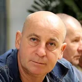 Probleme de sănătate pentru Costel Ilie  Fostul fotbalist de la   Ceahlăul  a trecut printr-o operație la plămâni: „Are nevoie de multă liniște”