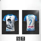 Corvinul, omagiu pentru Lucescu    FOTO.  Tricouri inedite la meciul cu Chindia: „Nu se vor mai produce niciodată”.   Vor ajunge la fani