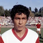 Dinamo, nou omagiu pentru Mircea Lucescu    FOTO.  Ce au pregătit „câinii”   pentru meciul cu U Cluj