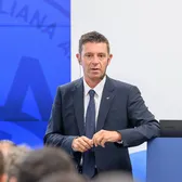 Scandal uriaș în Italia    VIDEO  Echipa lui Chivu, implicată direct în acuzațiile de fraudă!   Imagini incredibile  din camera VAR: „E penalty?” / „Vino la monitor!”