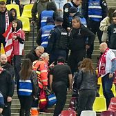 Momente de panică pe Arena Națională     FOTO.  Unui fan   i s-a făcut rău  pe stadion înainte de Dinamo - Rapid